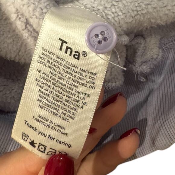Aritzia TNA Cozy AF Button Collared Lavender Oversized  Pullover Size 1 (small) - Picture 8 of 8